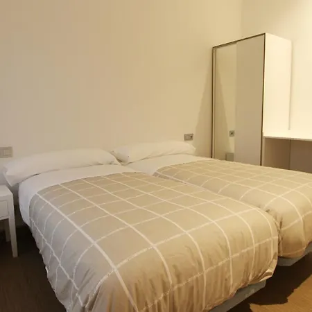 アパート Jose Maria Soroa サン・セバスティアン